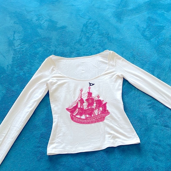 Moschino authentic 100% and super nice shirt size small - Picture 4 of 4